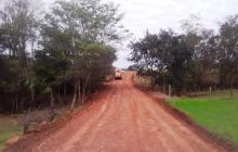 Sub-prefeitura do Portão Ocoí continua serviços de melhorias de estradas rurais