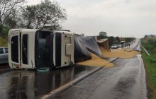 Acidente interdita parcialmente BR-163 entre Mercedes e Marechal Rondon
