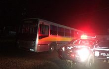 Santa Helena: BPFRON, Polícia Federal e Polícia Civil apreendem ônibus carregado com cigarros contrabandeados