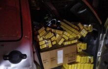 Veículo carregado com cigarros contrabandeados é apreendido após perseguição no interior de Santa Helena
