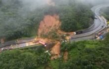 URGENTE: Imagens aéreas desta terça (29) mostram o cenário de destruição no trecho da BR-376, entre o PR e SC; Assista o vídeo