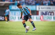 Com gol de Suárez, Grêmio vence o Caxias de virada na estreia do Gauchão