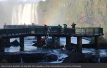 Voluntários retiram 158 kg de moedas das Cataratas do Iguaçu