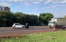 PMs de Cascavel se envolvem em acidente com caminhão na BR-277