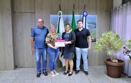 Itaipulândia recebe prêmio no Congresso de Cidades Inteligentes pelo projeto Luz Solar Para Todos