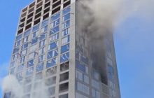 Incêndio atinge prédio em Cidade do Leste, no Paraguai