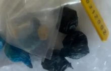 Pedras de crack são encontradas em mochila de criança de 2 anos em CMEI