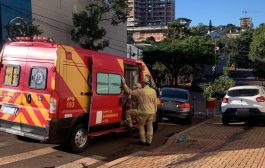 VÍDEO: BMW e Renault se envolvem em forte colisão na Rua São Paulo, no Centro de Cascavel